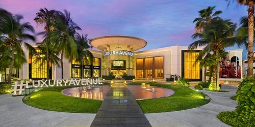 Luxury Avenue